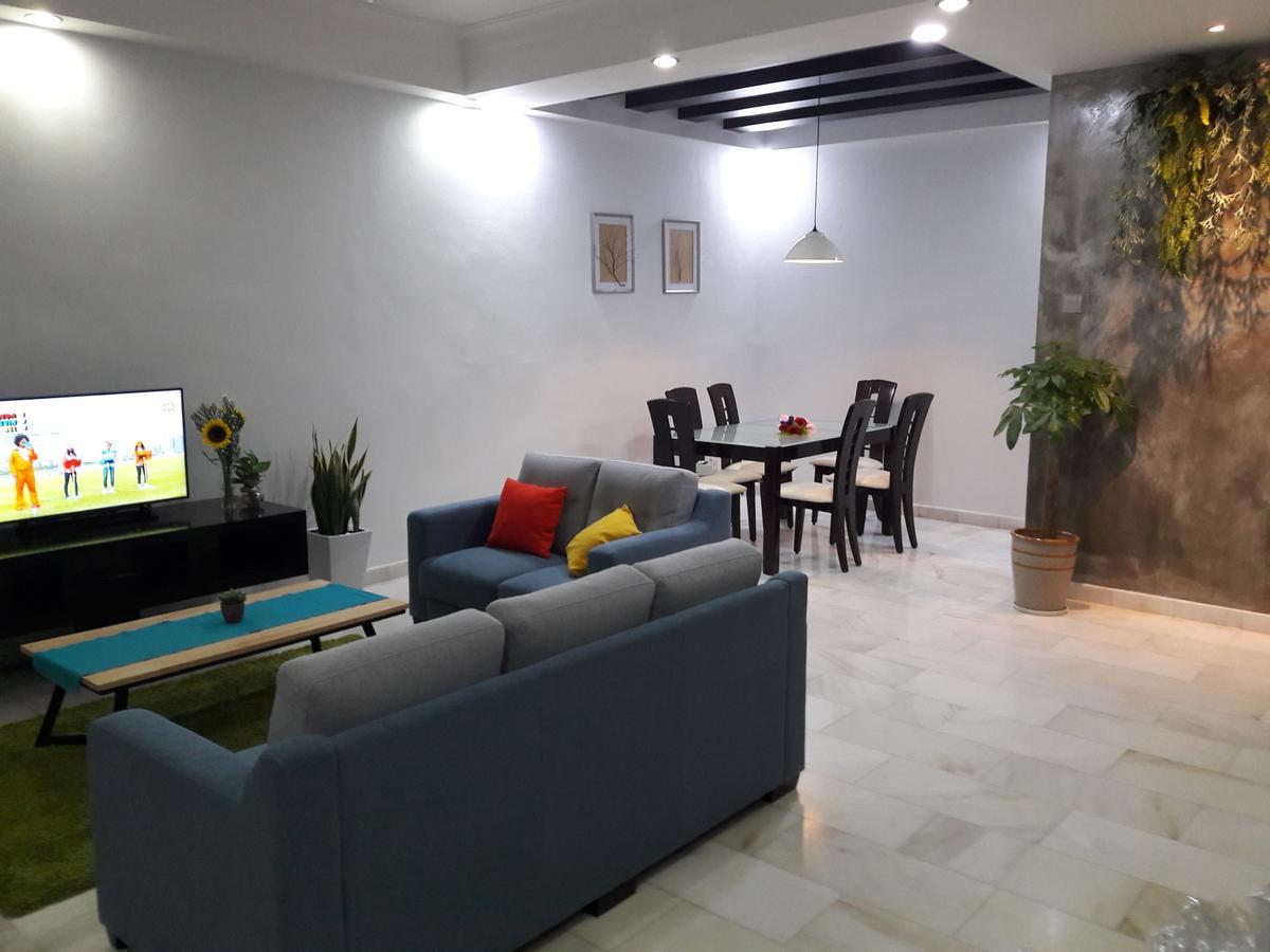 Jb Homestay Bukit Indah Wifi Ciq Mall Legoland Free Parking Johor Bahru Bagian luar foto