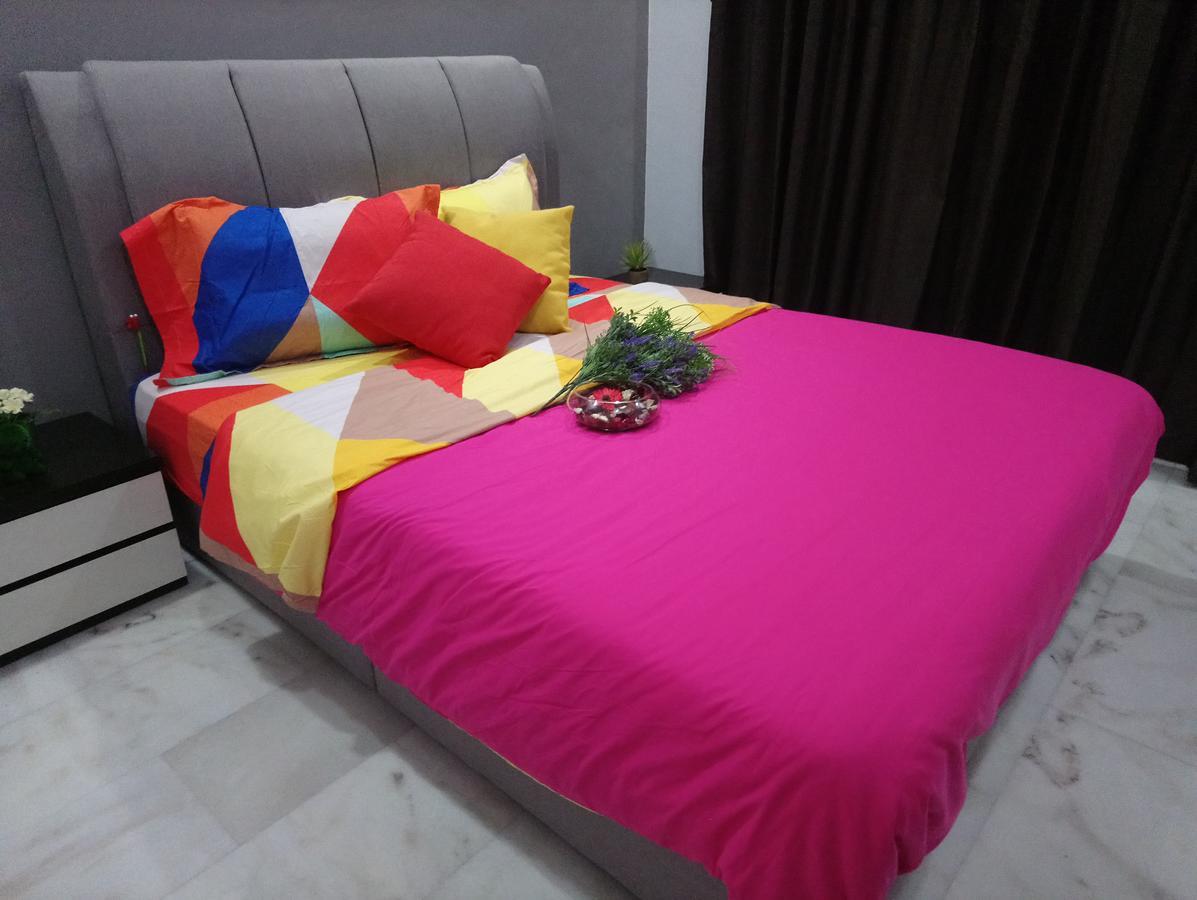 Jb Homestay Bukit Indah Wifi Ciq Mall Legoland Free Parking Johor Bahru Bagian luar foto