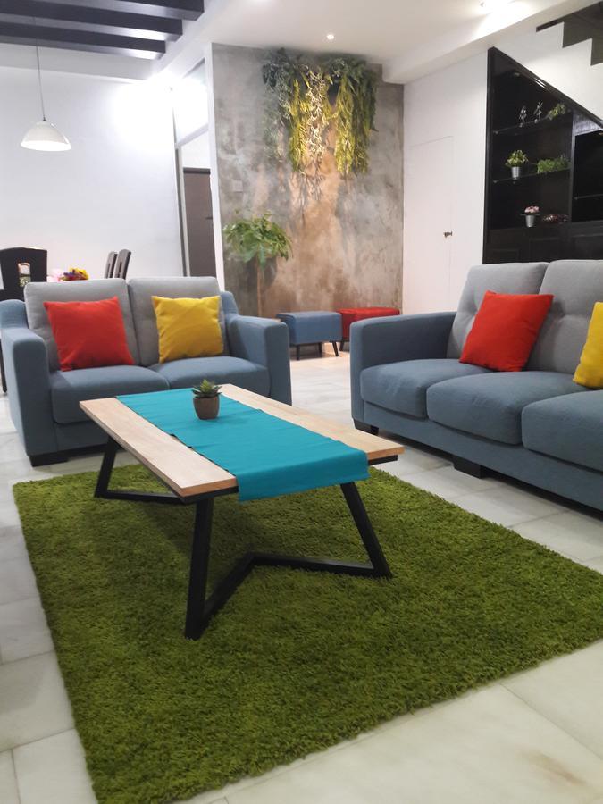 Jb Homestay Bukit Indah Wifi Ciq Mall Legoland Free Parking Johor Bahru Bagian luar foto