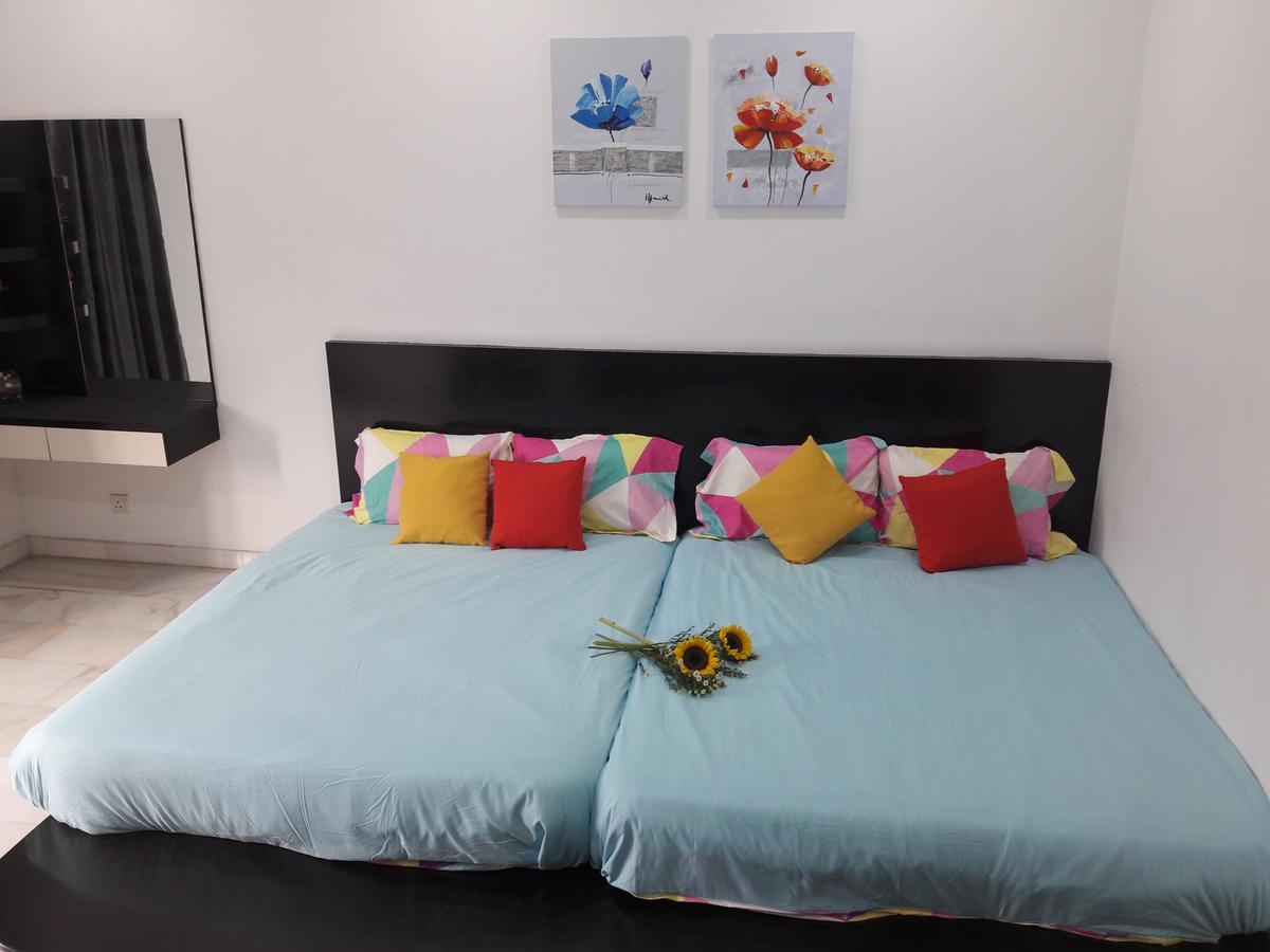 Jb Homestay Bukit Indah Wifi Ciq Mall Legoland Free Parking Johor Bahru Bagian luar foto